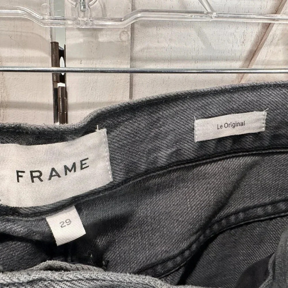 Frame Le Original Distressed Raw Edge Cropped Jeans in Acera Chew - Picture 5 of 10